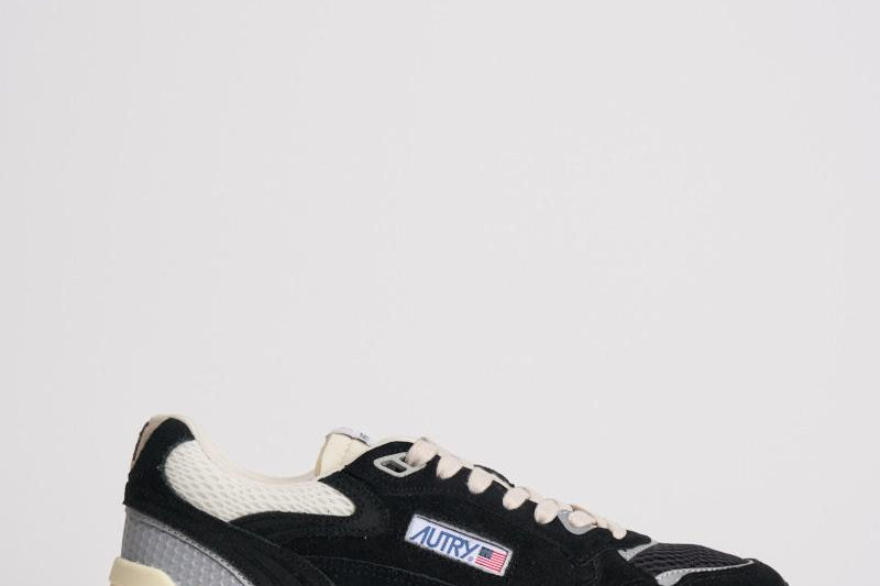 Sneakers uomo Hyperway Low nera HYLM UM07 AUTRY 