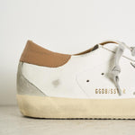 Sneakers uomo bianco e cammello GMF00102 F00218210803 GOLDEN GOOSE 