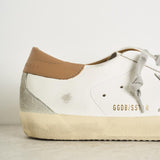 Sneakers uomo bianco e cammello GMF00102 F00218210803 GOLDEN GOOSE 