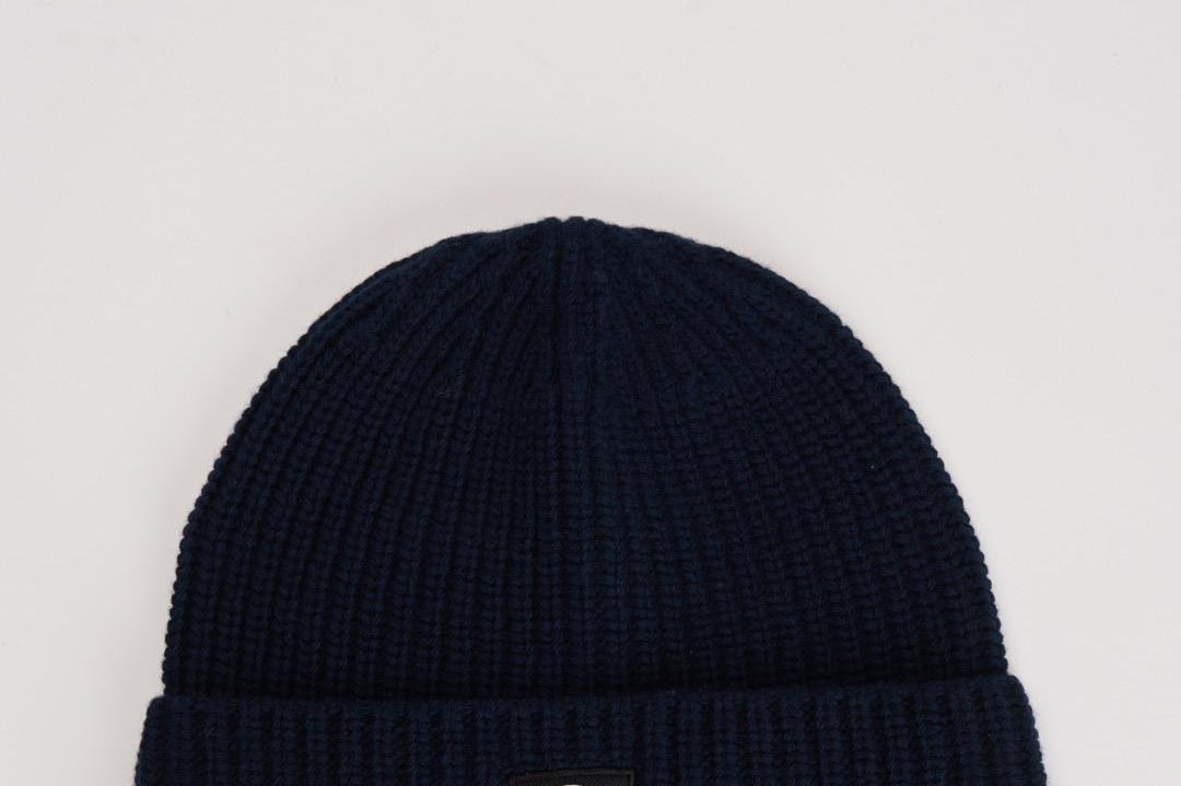 Cappellino uomo in lana blu N100012 S00B4V0020 STONE ISLAND 