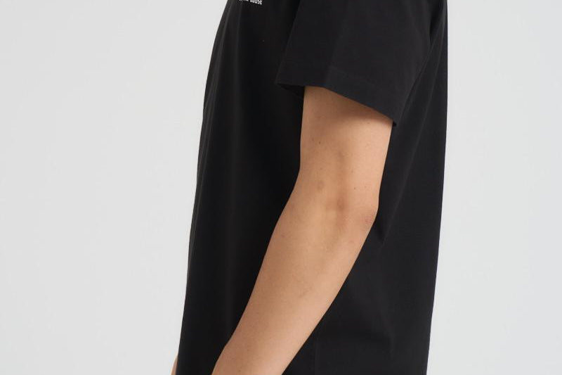 T-shirt uomo con stampa nera GMP01220 P00087980203 GOLDEN GOOSE 