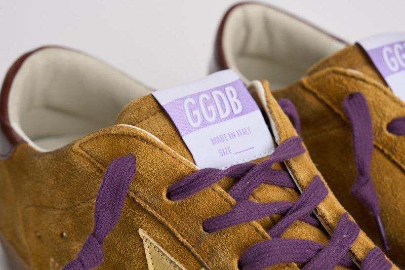Sneakers uomo Super Star in suede cammello GMF00101 F00750482995 GOLDEN GOOSE 
