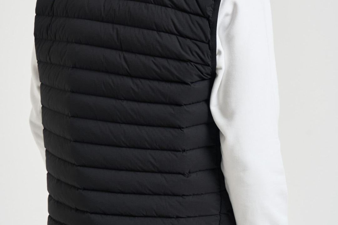 Gilet uomo con zip nero G100007 S0183V0029 STONE ISLAND 