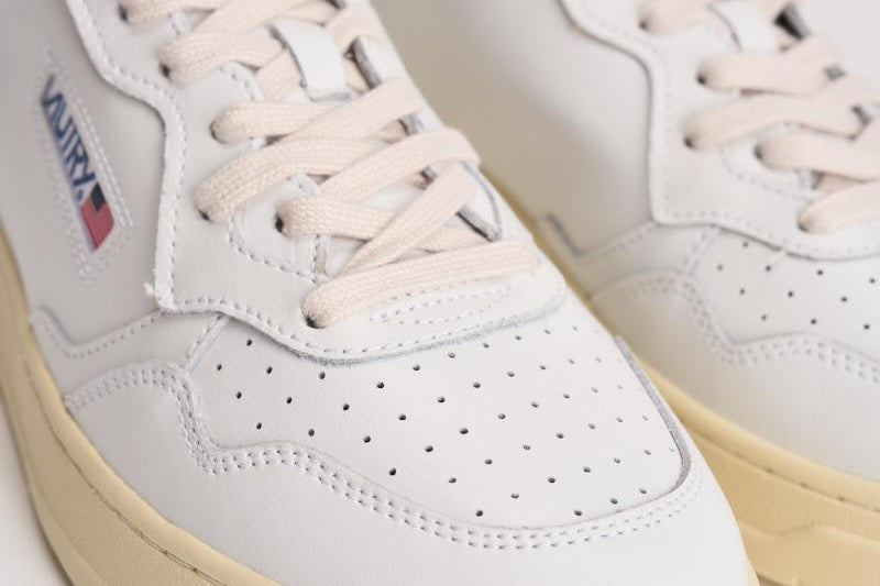 Sneakers uomo Autry Medalist bianca e blu AULM LL12 AUTRY 