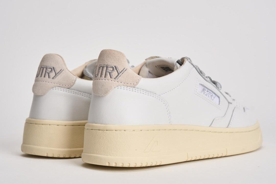 Sneakers donna Medalist bianca e cipria AULW SW02 AUTRY 