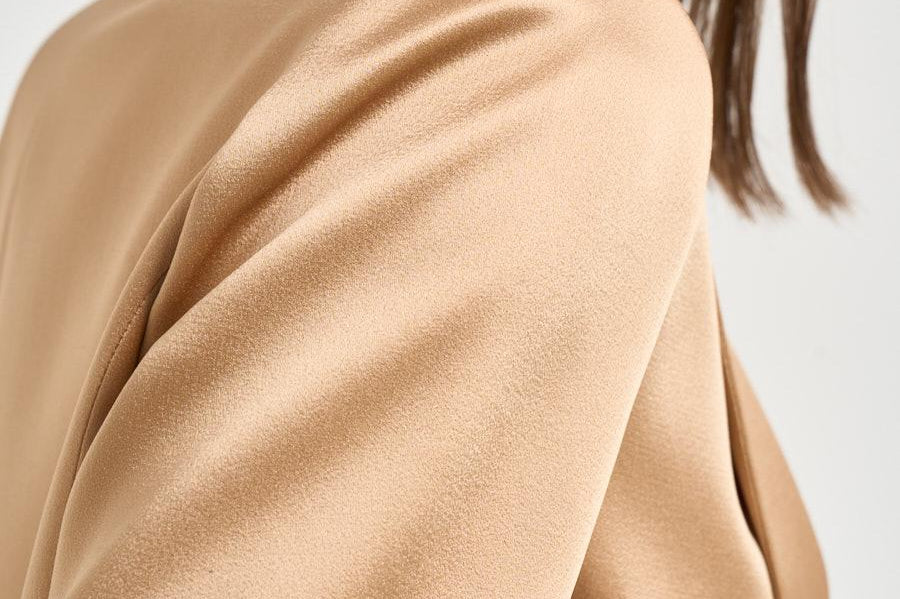 Blazer donna in raso crema dorato 14547 1012 FORTE FORTE 