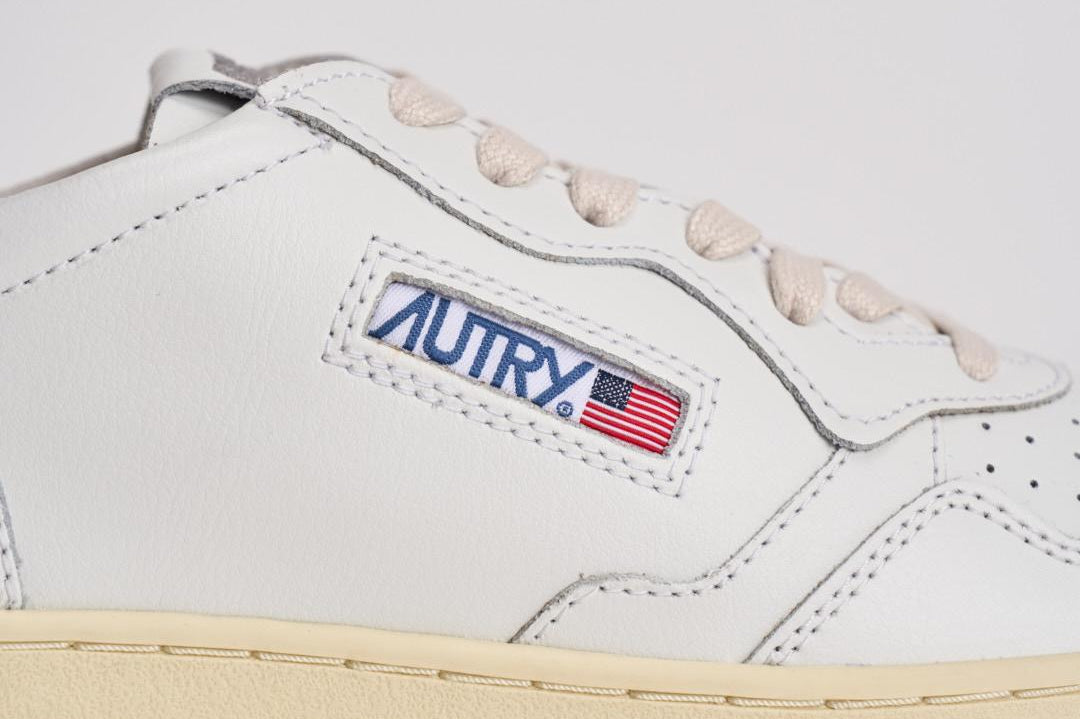 Sneakers uomo Medalist Low bianca e verde AULM LL20 AUTRY 