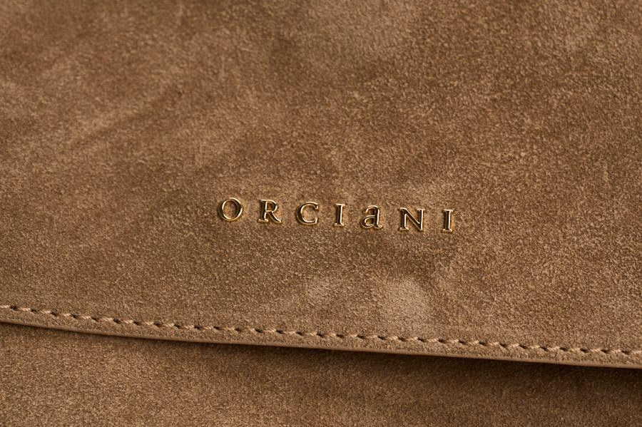 Borsa donna Venus Midi in suede tortora B02212 BISCOTTO ORCIANI 