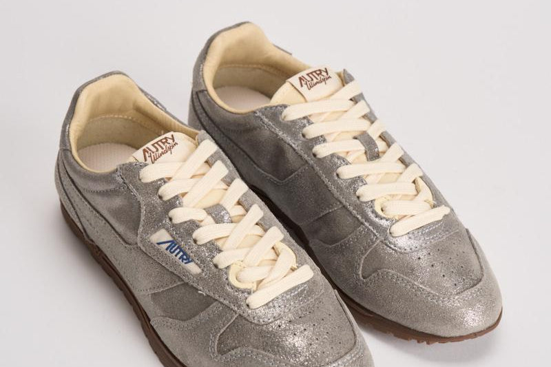 Sneakers donna Windspin in pelle laminata WSLW OY01 AUTRY 