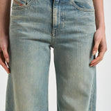 Jeans donna flare D-Akemi 1978 in denim celeste A03624 09N3301 DIESEL 