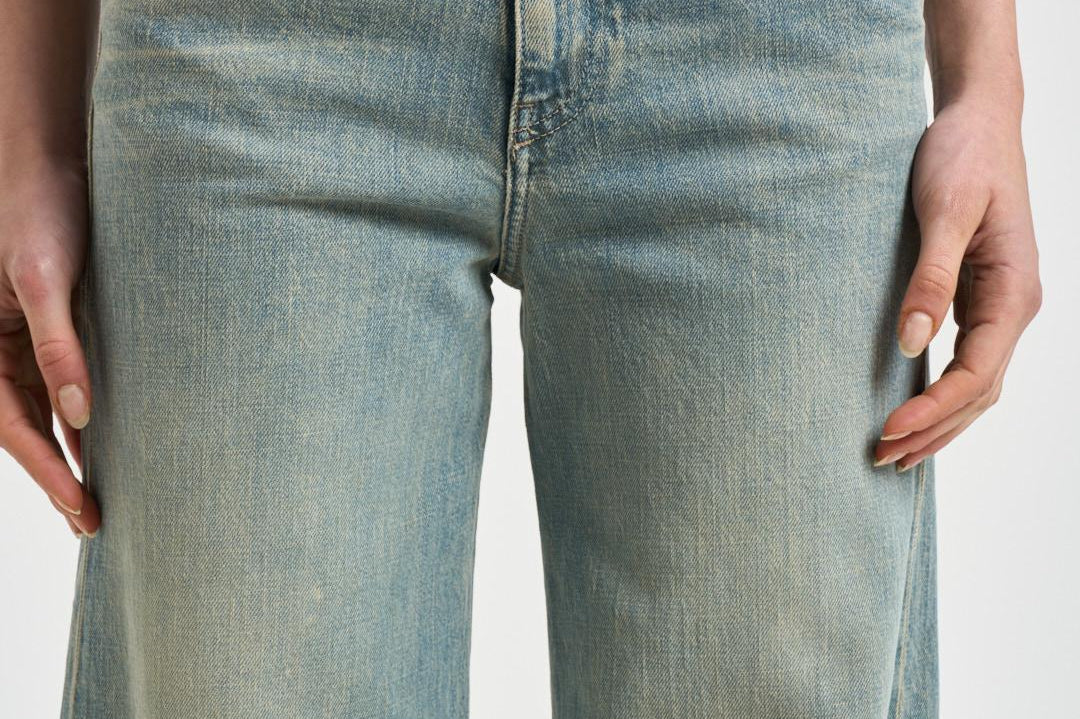 Jeans donna flare D-Akemi 1978 in denim celeste A03624 09N3301 DIESEL 