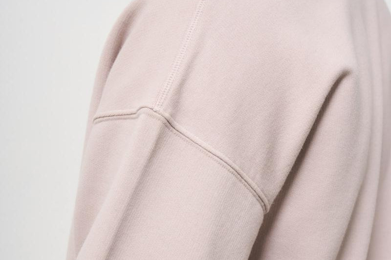 Felpa uomo girocollo rosa GUP02175 P00186425758 GOLDEN GOOSE 
