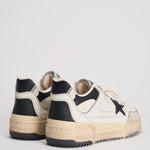 Sneakers uomo in pelle GMF00630 F00574511395 GOLDEN GOOSE 
