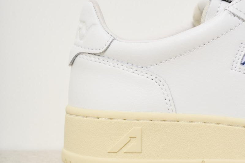 Sneakers donna medalist low AULW LL15 AUTRY 