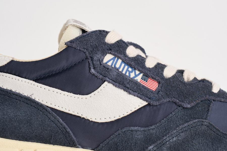Sneakers Reelwind low in suede blu WWLM NC30 AUTRY 