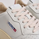 Sneakers uomo Medalist Low bianca e rossa AULM TB03 AUTRY 