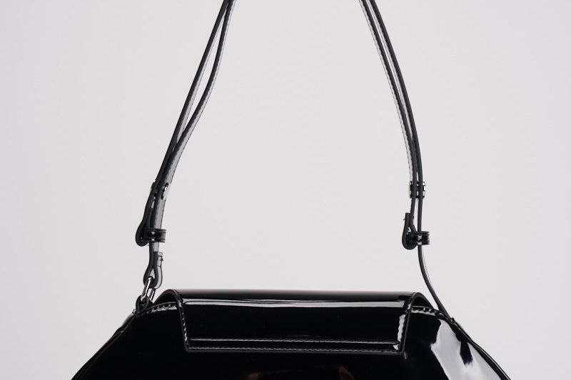 Borsa donna Play nera lucida X10221 P6255HA881 DIESEL 