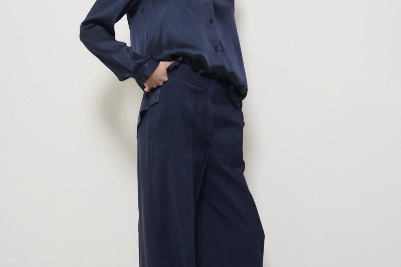 Camicia donna satinata blu Y5SM03 K92 SEMICOUTURE 