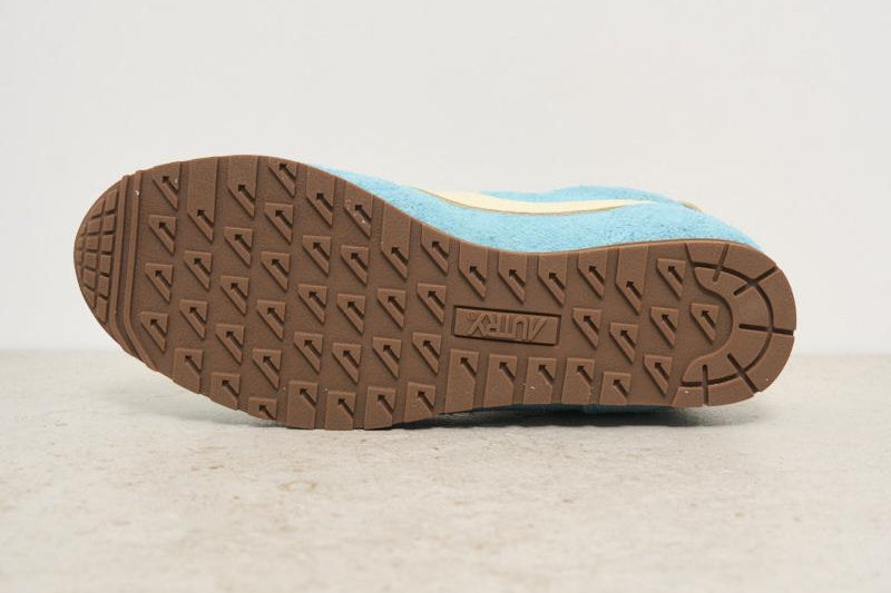 Sneakers donna Windspin in suede celeste SLWU B17 AUTRY 