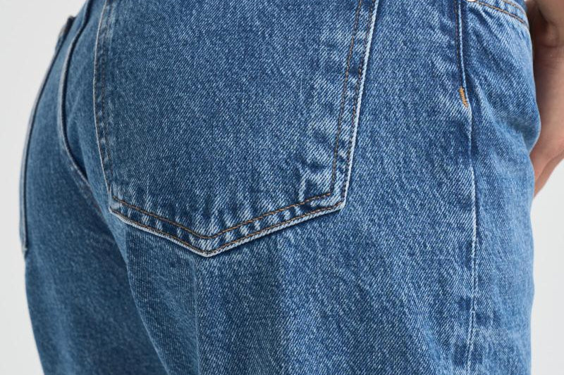 Jeans donna low rise in denim medio A260B 1371 AGOLDE 