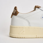 Sneakers Medalist Low donna bianche e animalier AULW HJ02 AUTRY 