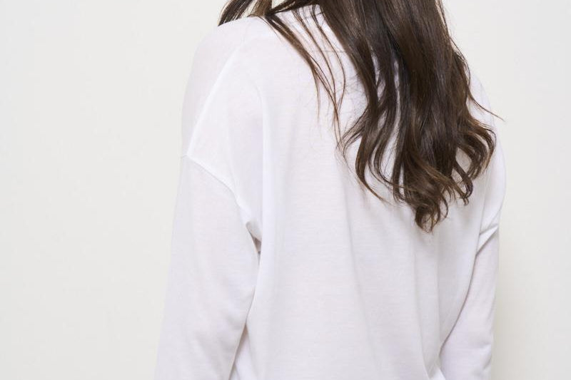 Maglia donna bianca scollo a V JV000015D 1000 HERNO 