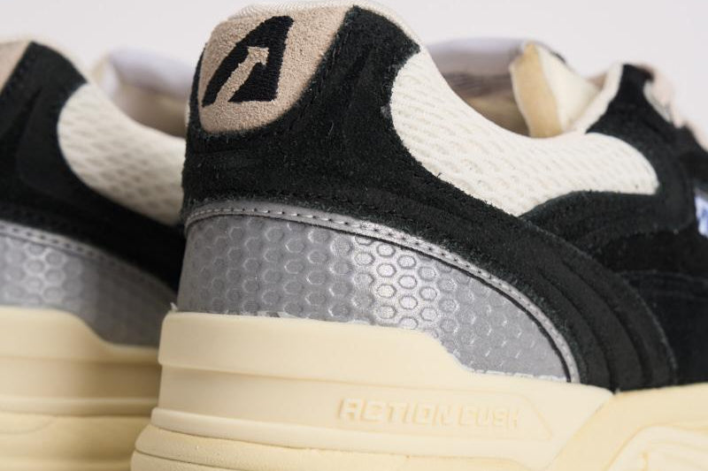 Sneakers uomo Hyperway Low nera HYLM UM07 AUTRY 
