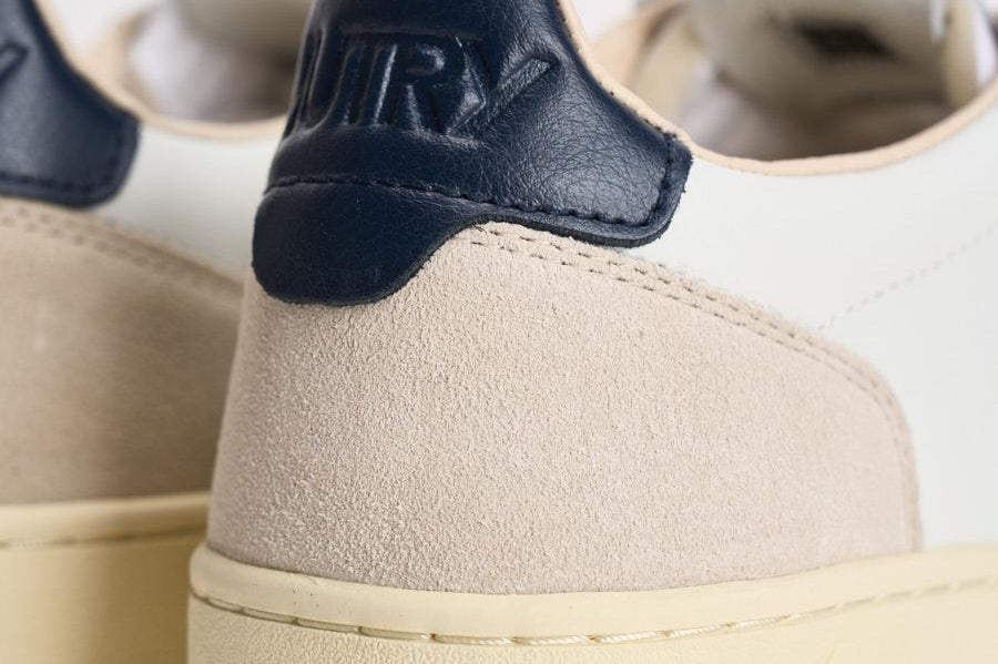 Sneakers uomo Medalist Low in pelle e suede blu AULM LS28 AUTRY 