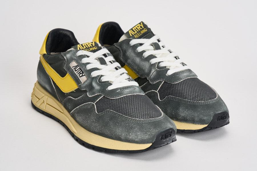 Sneakers uomo Reelwind grigia e gialla WWLM GQ06 AUTRY 