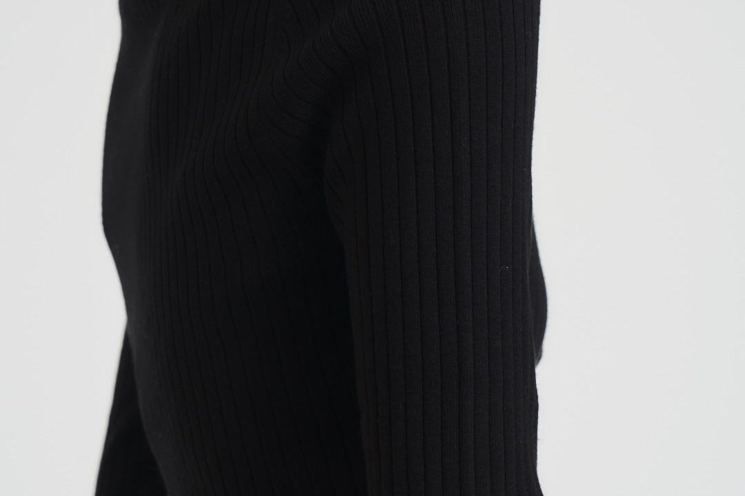 Polo donna in misto viscosa nero 31961 1433 FILIPPA K 