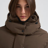 Piumino donna Laminar lungo verde militare PI002047D 7400 HERNO 