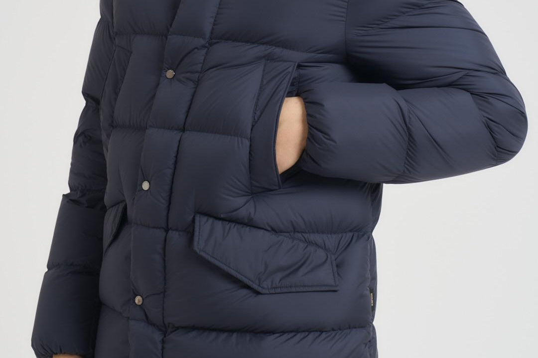 Piumino uomo trapuntato con cappuccio blu OU2087 3989 WOOLRICH 