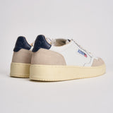 Sneakers uomo Medalist low in suede beige e blu AULM LS28 AUTRY 