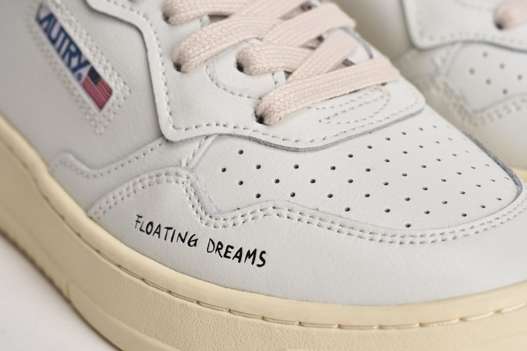 Sneakers donna Medalist Low ianca e gialla AULW DL02 AUTRY 