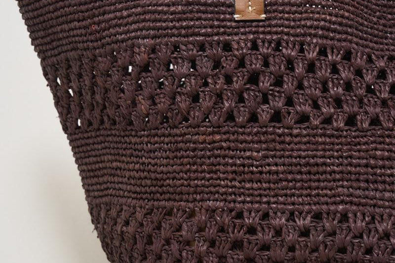 Borsa donna a spalla in rafia cioccolato V7.4CK CHOCOLATE MANEBI' 