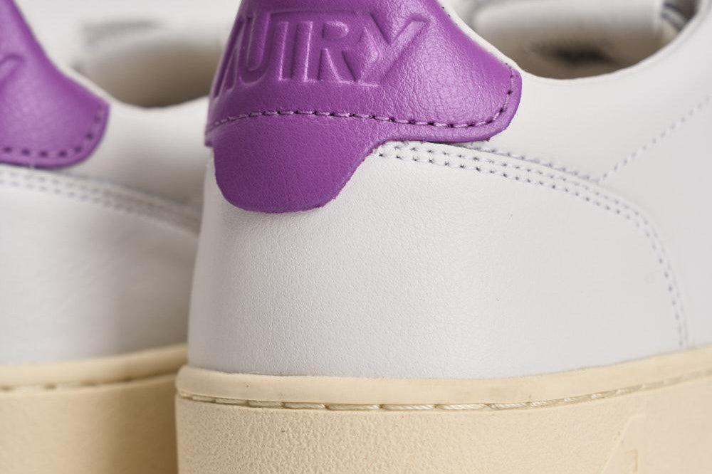Sneakers uomo Medalist Low bianca e viola AULM LL08 AUTRY 