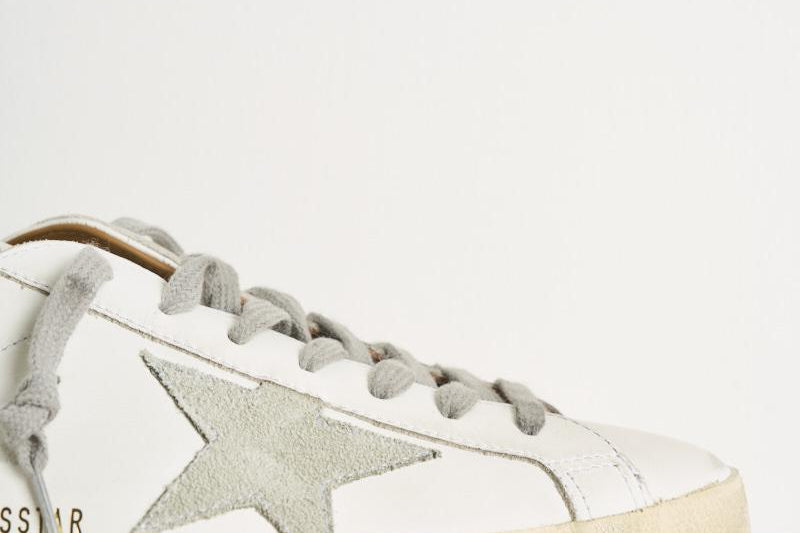 Sneakers uomo bianco e cammello GMF00102 F00218210803 GOLDEN GOOSE 
