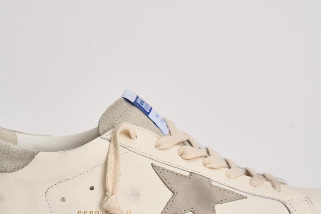 Sneakers uomo Super star bianca e grigia GMF00102 F00535911166 GOLDEN GOOSE 