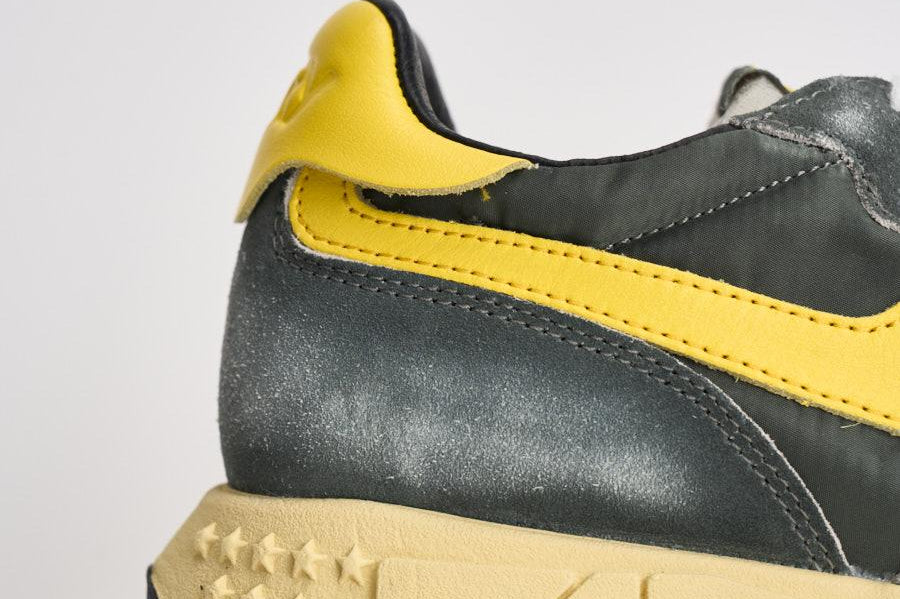 Sneakers uomo Reelwind grigia e gialla WWLM GQ06 AUTRY 