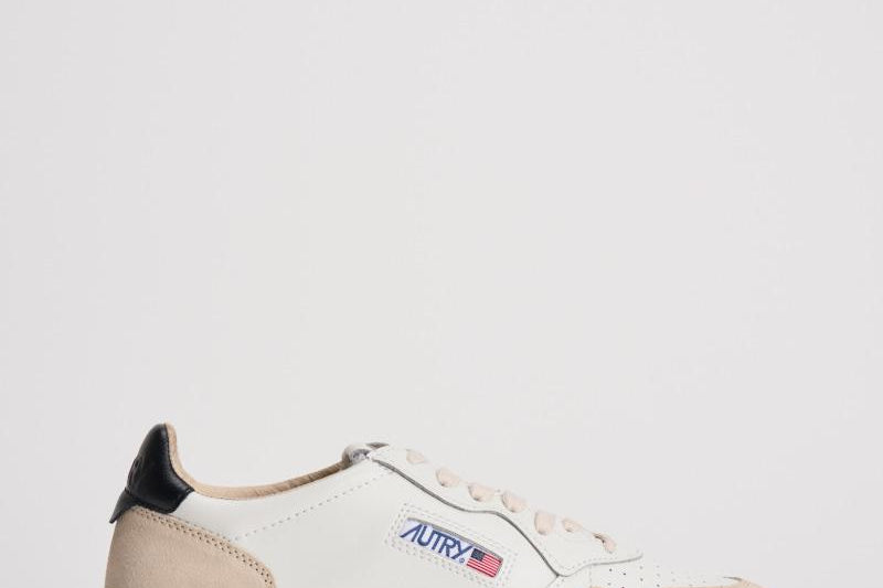 Sneakers uomo medalist low in pelle e suede AULM LS21 AUTRY 