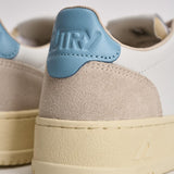 Sneakers donna Medalist Low celeste AULW LS12 AUTRY 