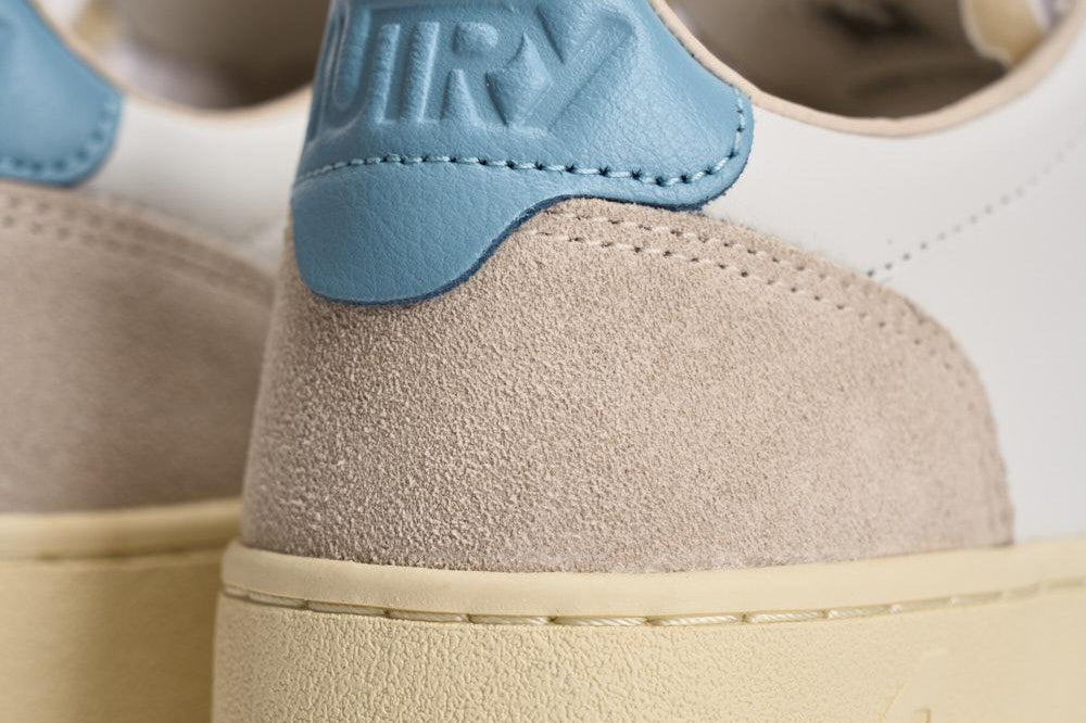 Sneakers donna Medalist Low celeste AULW LS12 AUTRY 