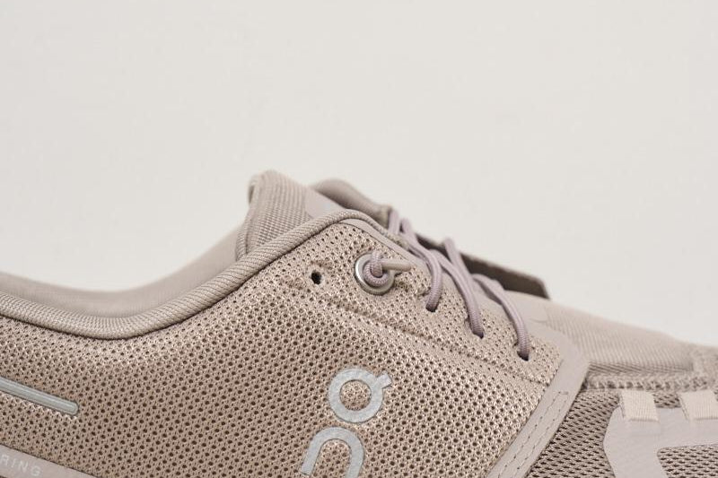 ON RUNNING 3MF10073280FOG WHITE