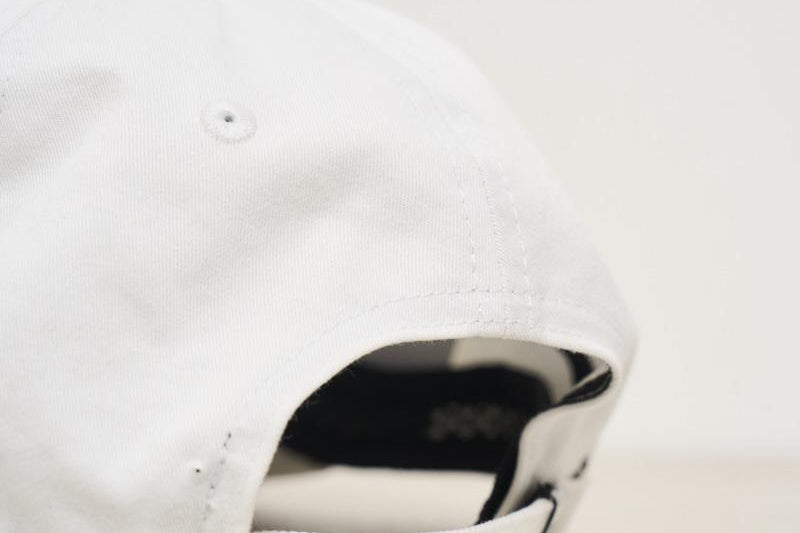 Cappellino uomo da baseball bianco AC282A 103 CP COMPANY 