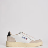 Sneakers uomo Medalist low in suede beige e nera. AULM LS21 AUTRY 