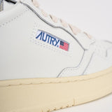 Sneakers uomo Medalist Low bianca e nera AULM LL22 AUTRY 