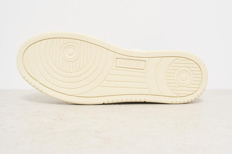 Sneakers uomo Medalist in suede e pelle con scritta laterale AULM MA06 AUTRY 