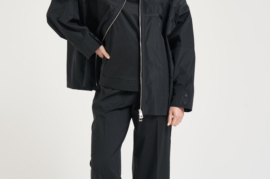 Giacca donna Maxim impermeabile nera F6SY37 Y69 LIVIANA CONTI 