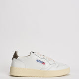 Sneakers uomo Medalist low bianca e marrone AULM LL28 AUTRY 