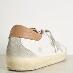 Sneakers uomo bianco e cammello GMF00102 F00218210803 GOLDEN GOOSE 
